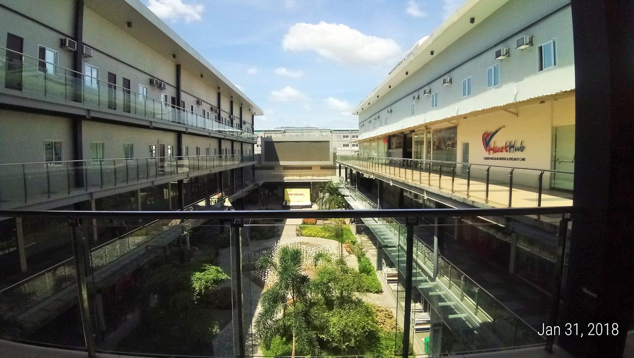 Big Hotel Suites Mandaue City Exterior photo